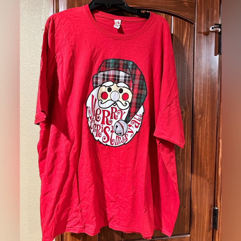 4X GILDAN NWOT TSHIRT